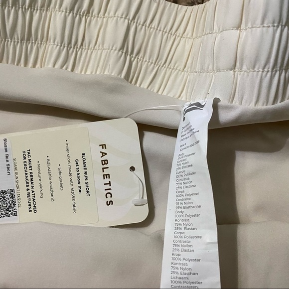 NWT Fabletics Cream Sloane Run Shorts - Picture 4 of 4